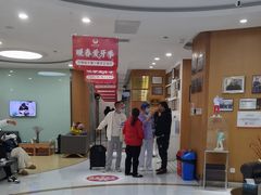 -雅悦齿科(顾村公园店)