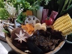 -湊湊火锅·茶憩(新中关购物中心店)