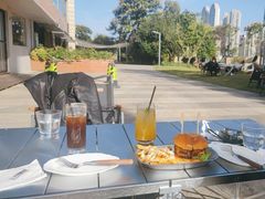 -三勾JJJ Burger&Coffee(梅溪湖店)