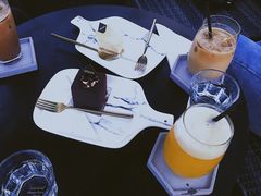 -UNI UNI(环亚凯瑟琳店)