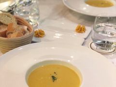 -La Mer Restaurant & Lounge