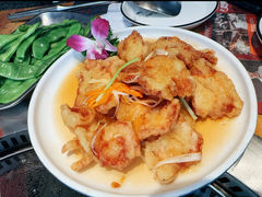 -山河屯铁锅炖·非遗东北菜(南山店)