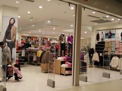 -优衣库(昆明七彩METOWN购物中心店)