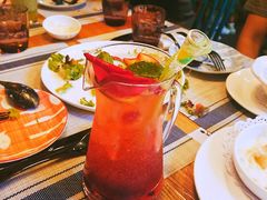红衣女郎-Kitchen·Y洋厨房西餐厅(王府壹号店)