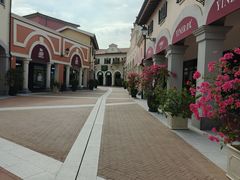 -佛罗伦萨小镇广佛名品奥特莱斯(疏港路店)