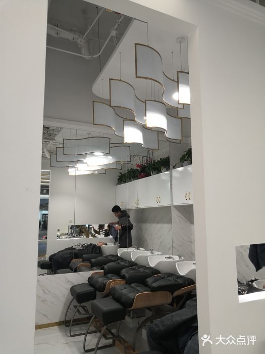 MYYF SALON烫发染发图片