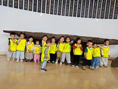 -宾果蒙特梭利托育儿童之家幼儿园(爱琴海店)