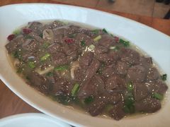 -侬佳蒸菜馆(听潮店)