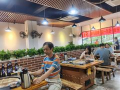 大堂-雨谷万家炭炉土鸡煲(电联大厦店)