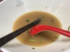 -牛吃草牛肉面(翠柏路店)