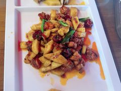 -隔壁老王·家常云南菜(花巷店)