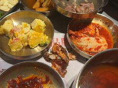 -草家酱蟹炭火烤肉店(珲春南路一店)