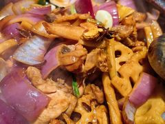 -胡须佬鸡煲四季火锅(海雅缤纷城店)