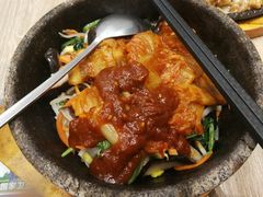 五花肉泡菜石锅拌饭-权味·朝鲜族拌饭(勒泰店)