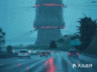 这组画来自瑞典摩尔哥的概念艺术家，他叫西蒙Simon