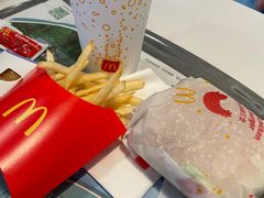 -麦当劳(保利若比邻店)