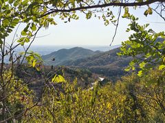 -鬼笑石后山停车场