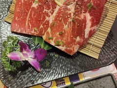 -喜牛烧肉酒场·黑金店(威高广场店)