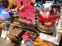 -VENCHI 闻绮(北京国贸商城店)