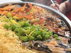 -鸣记脆皮烤鱼·海鲜烤鱼(三八广场店)