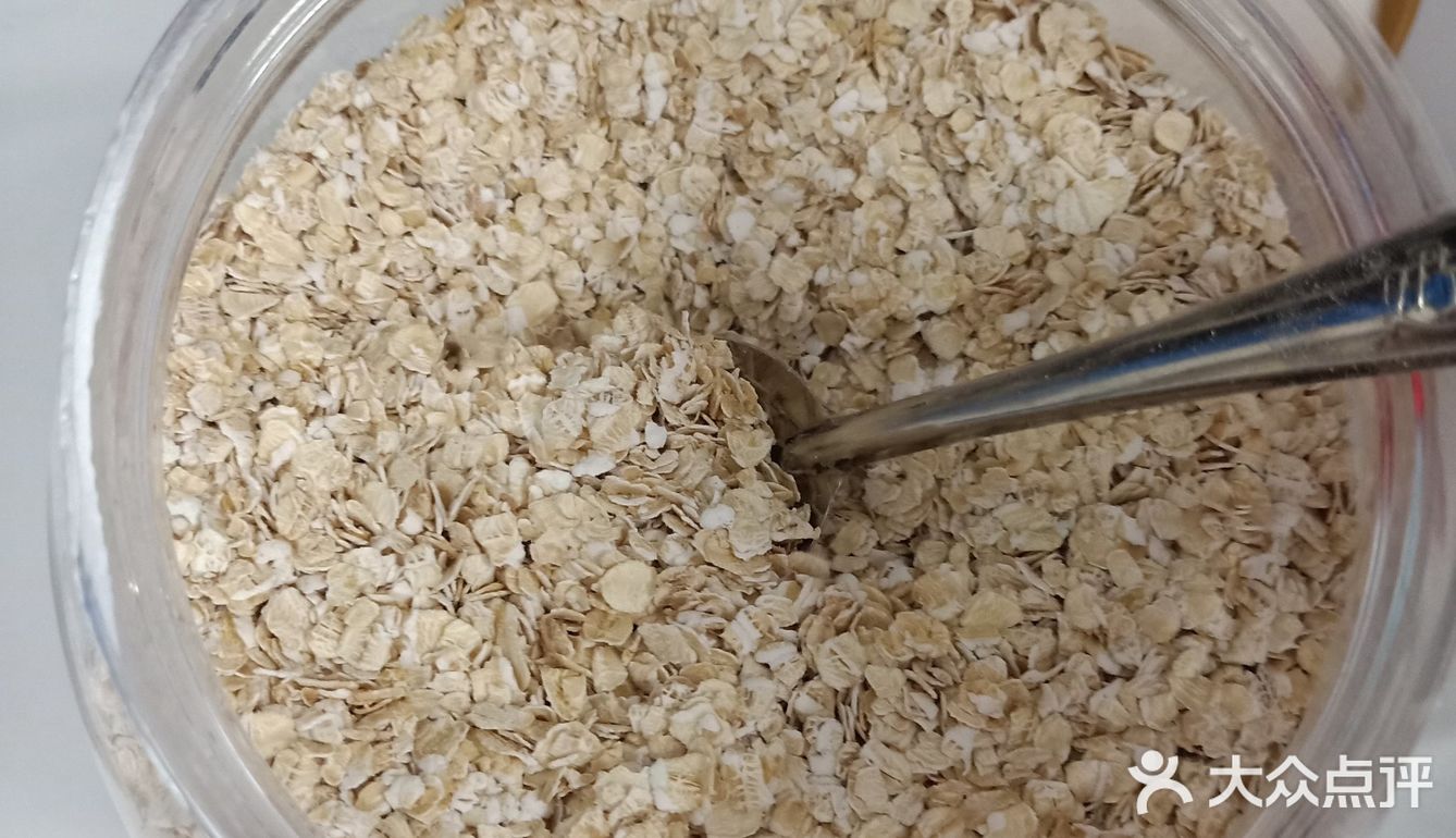 学生党减脂怎么吃？牛奶燕麦片