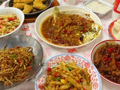 -堂瓦里·33年传统赣菜(第一街区店)