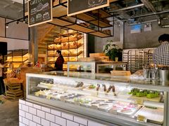 面包甜点陈列柜-Common Table · Brunch & Coffee