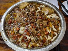 酸菜鱼-黑皮酸菜鱼(三山街店)