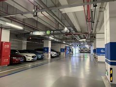 -虹桥天地-停车场