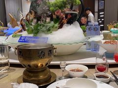 -鼎泰亨·海鲜牛肉餐厅(滨江店)