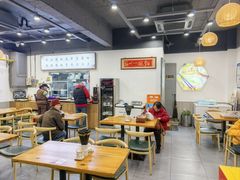 -裕兴记·蟹黄面馆养育巷精选店面馆