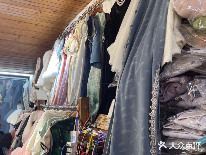 暮晚尘香汉服旗袍图片