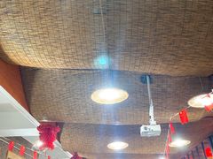 大堂-恋拐子油爆虾·家常菜