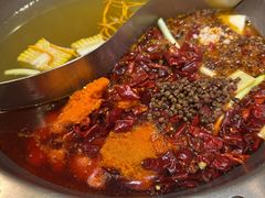 -沸炉重庆老火锅(军事博物馆店)