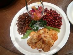 -老滇山寨•云南特色菜•地方菜•民族风情歌舞表演(金碧店)