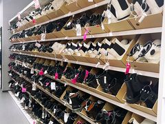 -唯品会(北京国瑞城店)