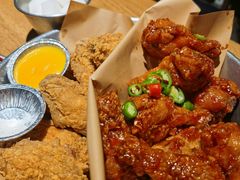 炸鸡翅一半一半-富乐满韩国正宗炸鸡韩国料理(虹泉路店)