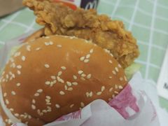 麦辣鸡腿堡-麦当劳(山大路店)