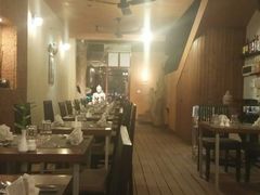 -Old House Restaurant
