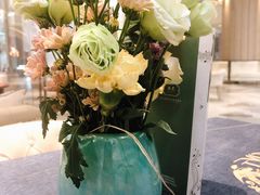 -燕庭·纯燕窝·甜品下午茶(南京西路店)