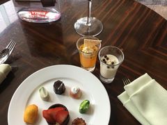 -圣丰索菲特·2 On 988 Café 自助餐厅