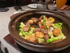 -虹潮荟·餐桌上的美食地理(太阳宫店)
