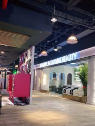 -尚羽华东接发美发店