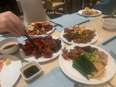 -威海蓝海御华大饭店·蓝钻美食自助百汇