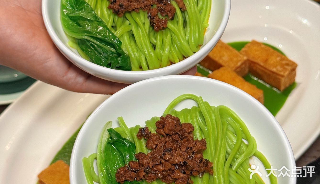 🌱春季新菜单！一口吃进春天的川味盛宴！