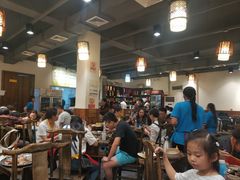 大堂-肖肖酸萝卜鱼火锅(总店)