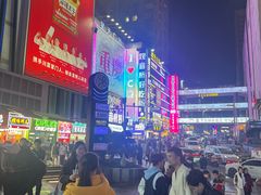 -观音桥步行街
