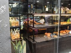 面包甜点陈列柜-红跑车HPCBAKERY(汉商店)