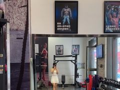 -思迈威健身(积玉桥万达店)