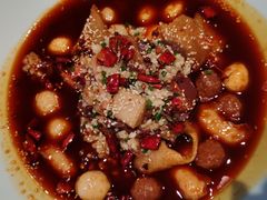 正品毛血旺-静之湖湖畔餐厅